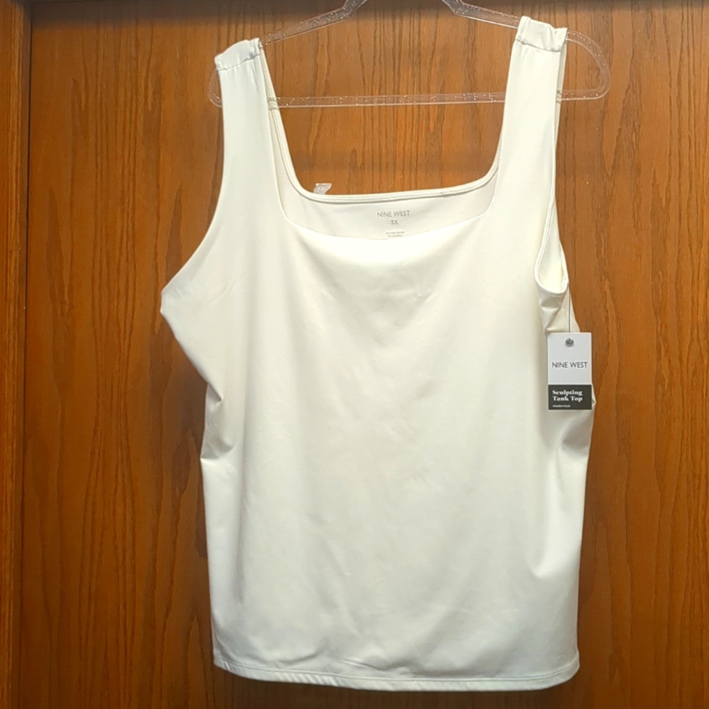 Nine West sculpting tank top women's plus 3x cream color- NWT